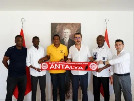 Antalyaspor’un Fildişi Sahili’nden gelen konukları tesislerini ziyaret etti