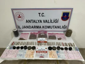 Manavgat’ta Uyuşturucu Operasyonu: Bin 50 Gram Skunk ve 6 Adet Sentetik Hap Ele Geçirildi