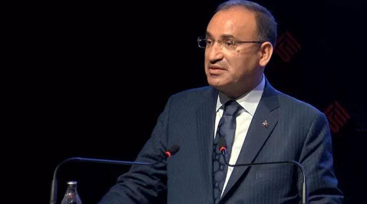 Bakan Bozdağ: Başörtüsü teklifi imzaya açıldı