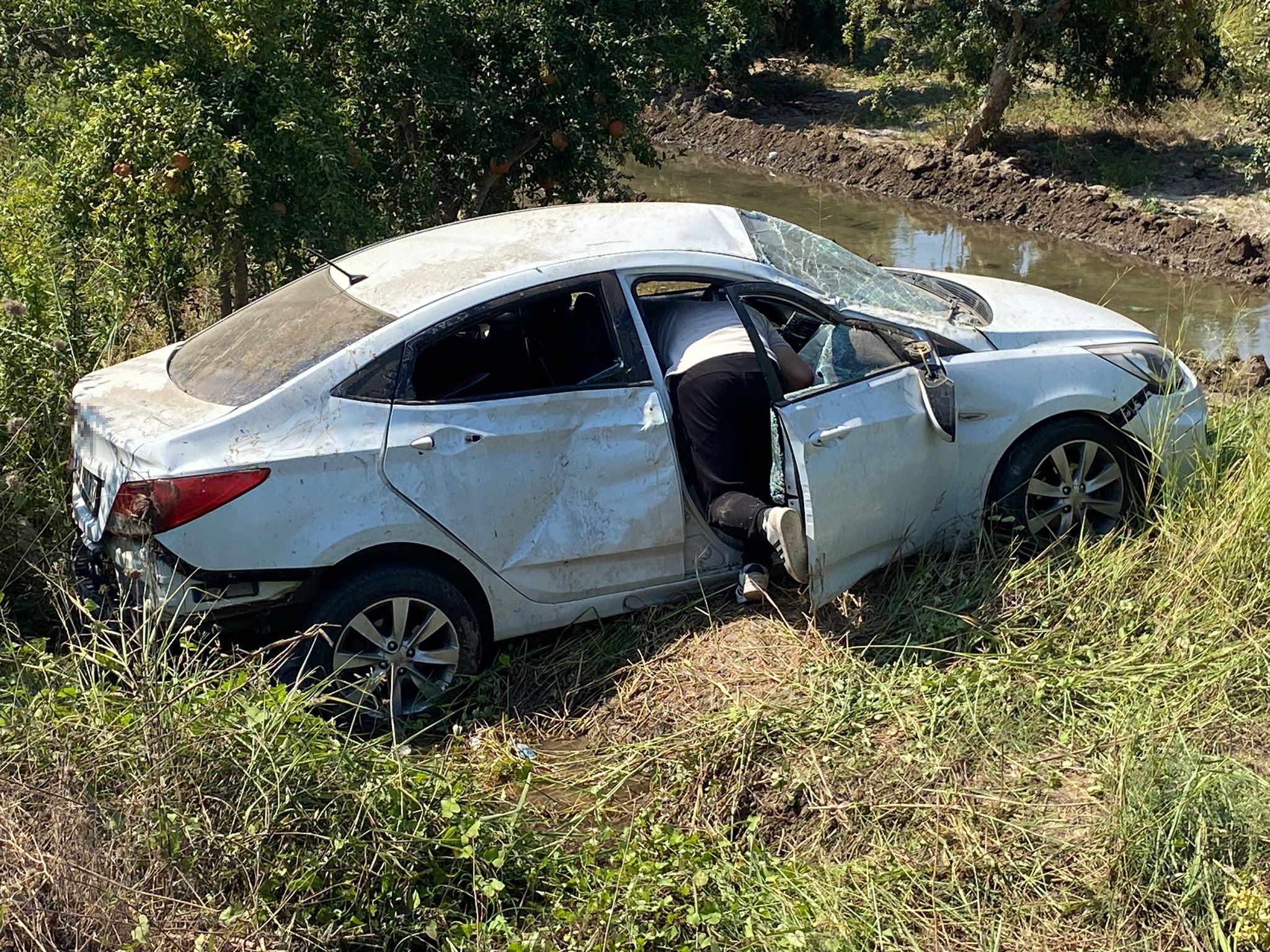 Antalya’da İki Otomobil Kafa Kafaya Çarpıştı: 5 Yaralı