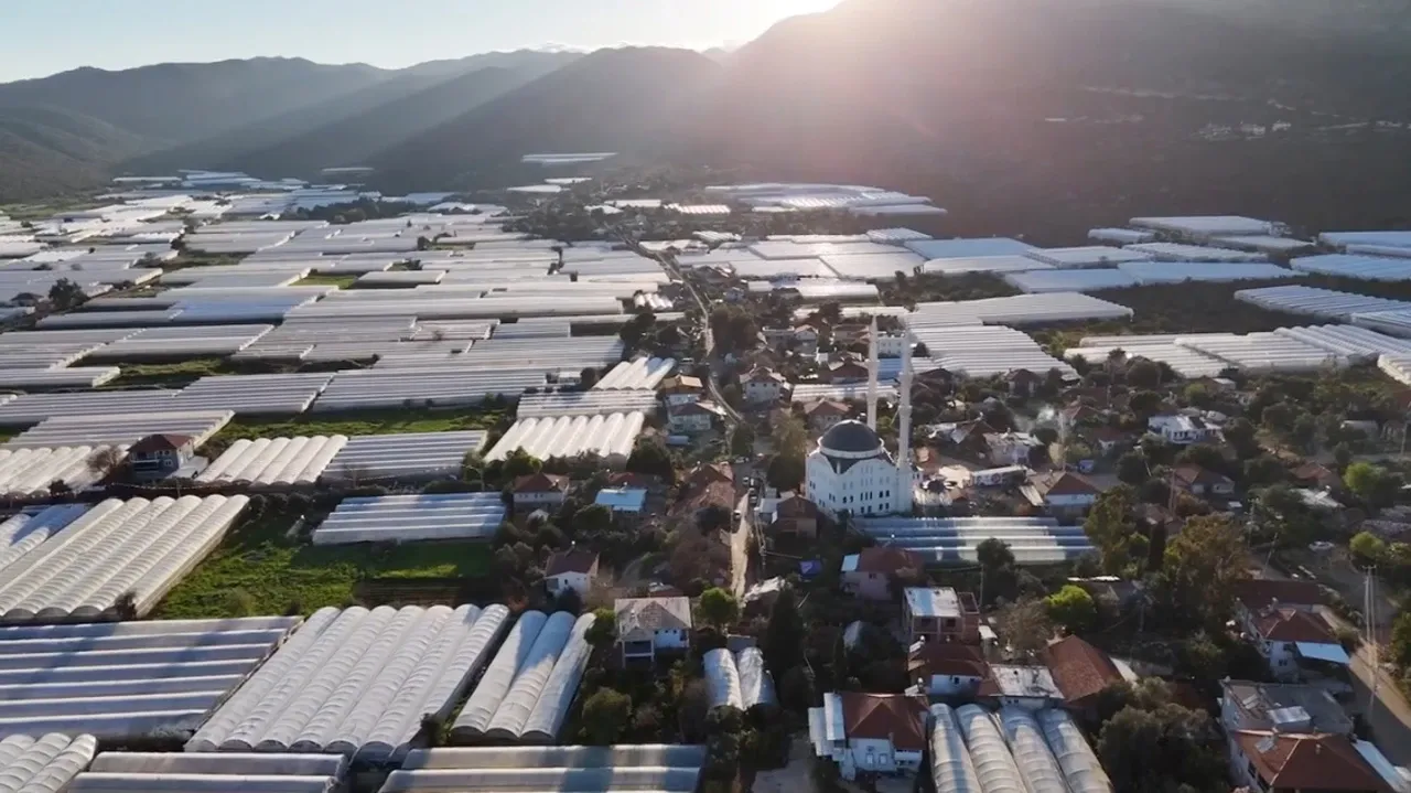 Kekova manzaralı arazi satışı tartışması – Antalya Hakkında