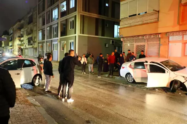 Antalya’da Trafik Kazası: 2 Yaralı, ‘Kim Haklı?’ Tartışması