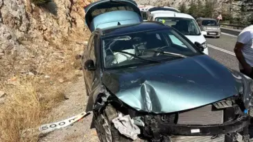 Antalya’da Trafik Kazası: 5 Yaralı