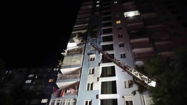 Antalya’da Yangın Panik Yarattı