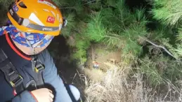 Uçuruma Düşen Turistler Kurtarıldı