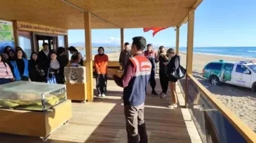 Antalya’da Kıyı Temizliği ve Eğitim