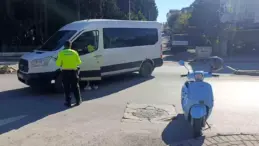 Manavgat’ta Motosiklet-Minibüs Çarpıştı