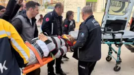 Antalya’da Asansör Boşluğuna Düşen Adam Yaralandı