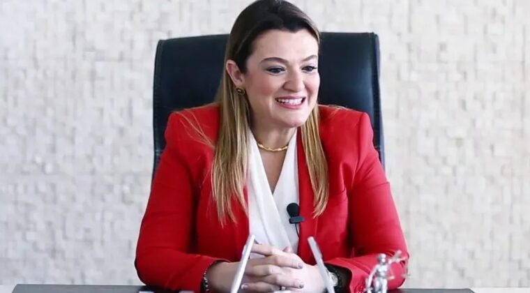 Antalya’da yolsuzluk soruşturmasında Büyükşehir Belediyesi Genel Sekreteri Cansel Tuncer tutuklandı