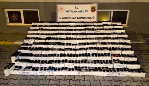 Antalya’da 10 Milyon TL’lik Kaçak Gözlük Ele Geçirildi