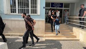 Hamile eşini ve yanındaki kişiyi katledip itiraf videosu çekmişti! Nefes kesen operasyonla yakalandı