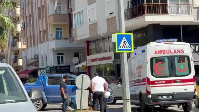 Antalya’da Motosiklet Kazası: Sürücü Yaralandı