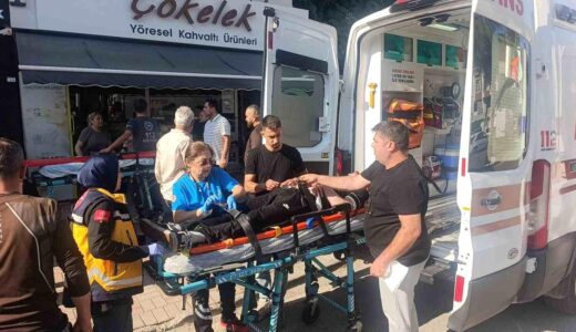 Manavgat’ta Kaza: 4 Genç Yaralandı